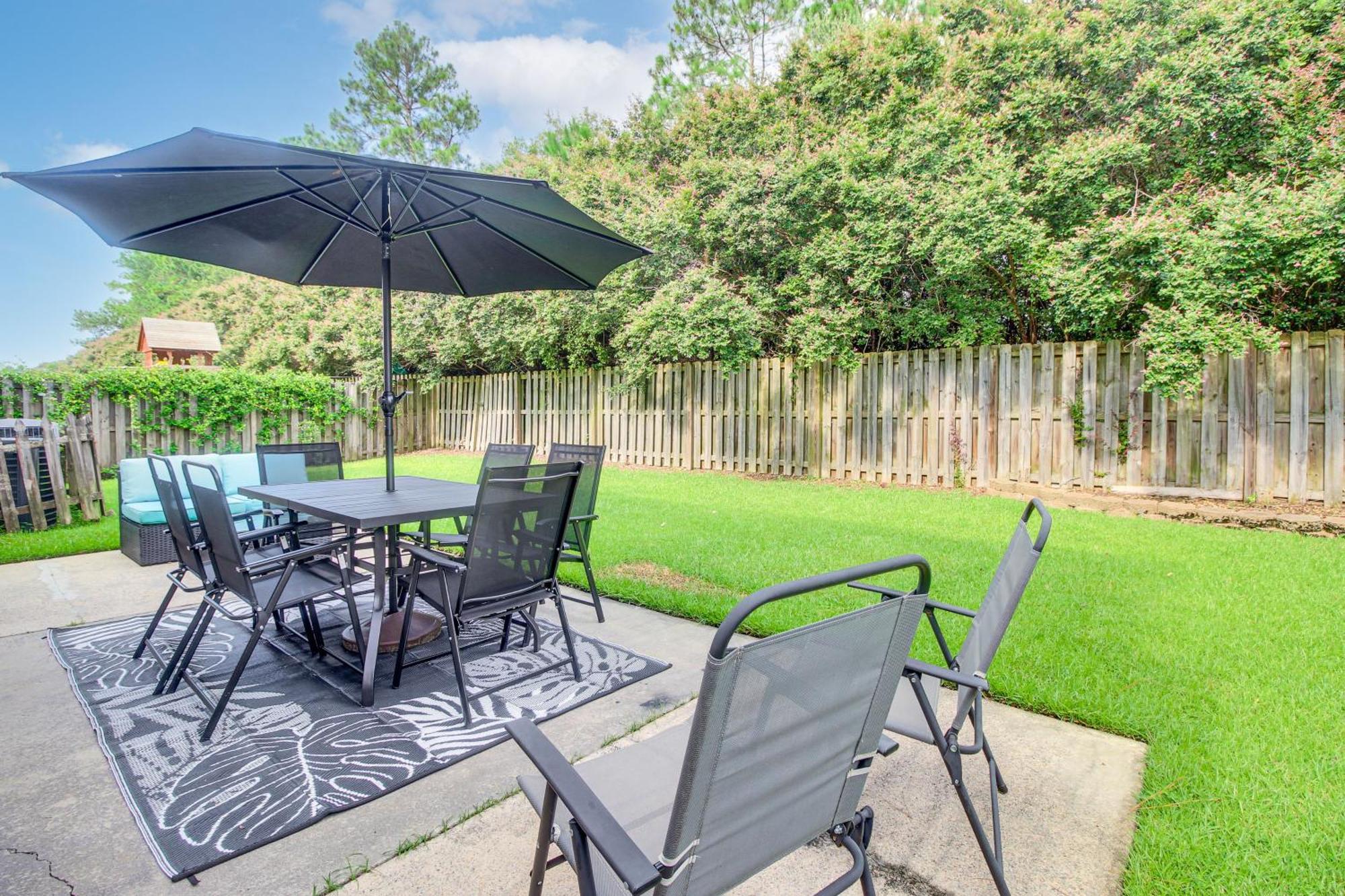 Spacious Pooler Home With Family-Friendly Perks Саванна Екстер'єр фото